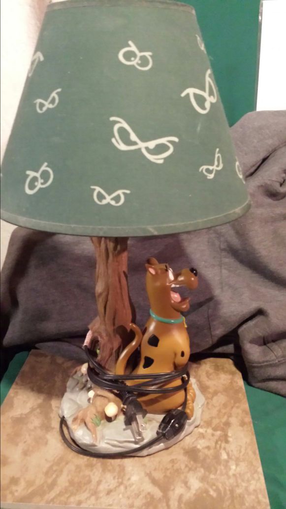 Vintage scooby doo lamp