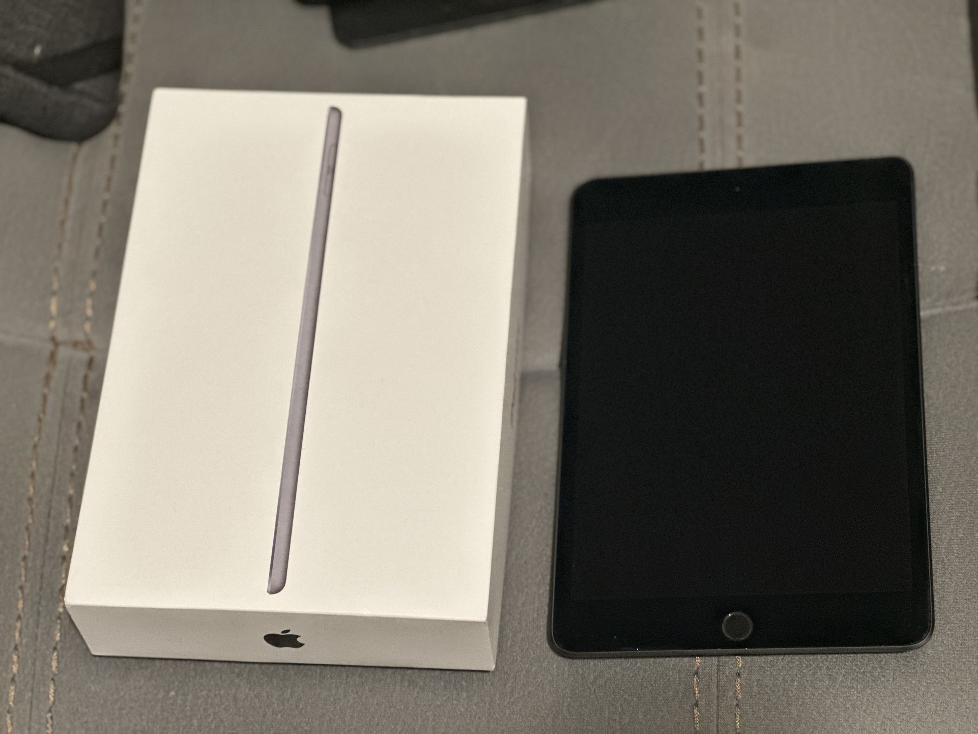Ipad 5th gen 256 GB