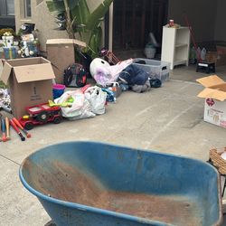 Free Garage Sale!