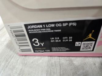 Jordan 1 | Travis Scott Shy Pink | Size 3Y