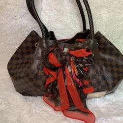 Handbag