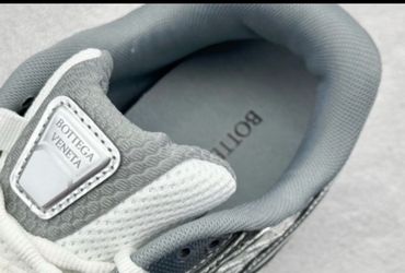 Bottega Veneta Orbit (read description)