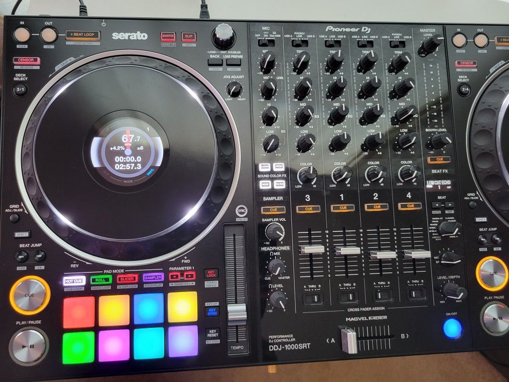 Pioneer DDJ-1000SRT Serato DJ Controller