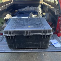 Pelican Storage Case, Pelican Products, Inc., Heavy Duty, Secure Storage, Travel, Handle, Wheels, Model 1630