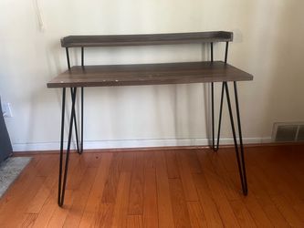 Novogratz Kimberly At Home Vanity Desk โ Used