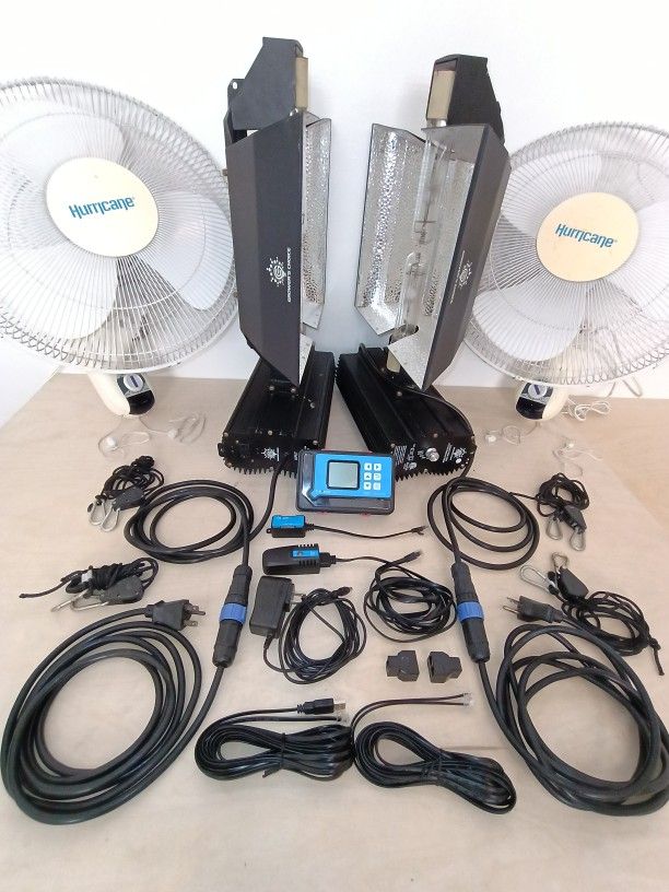 TrolMaster HCS-1 Hydro-X Controller with 3-in-1 Sensor (Temp / Humid / Light) and Cable Set,