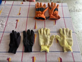 3 Pairs of Gloves