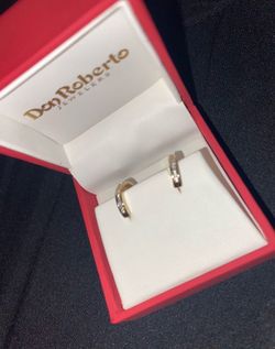 14k gold and Diamond earrings (new)