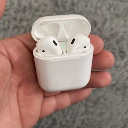 AirPods