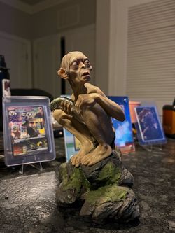 Lord of rings dvd smeagol figure