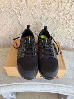 New Reebok women’s steel toe work shoes