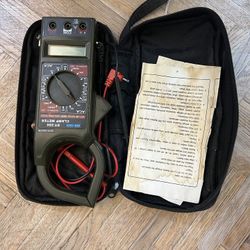 DIGITAL CLAMP MULTIMETER 