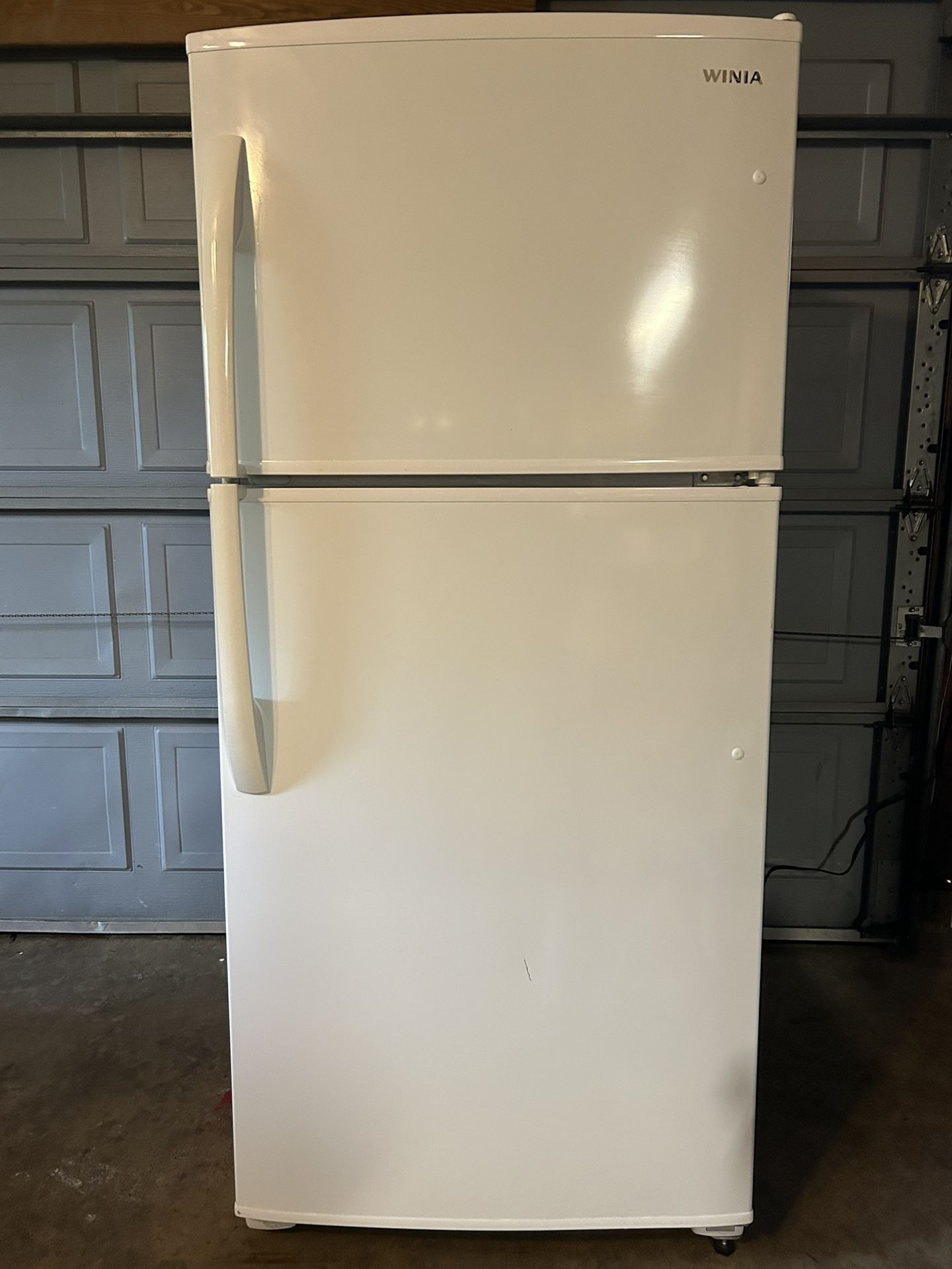 Winia Refrigerator And Freezer