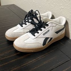 Reebok Tennis Shoes
