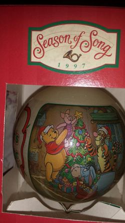 1998 the Disney store season of song Christmas ornament
