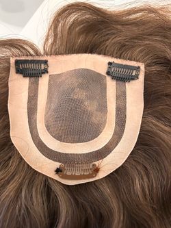 Human hair topper