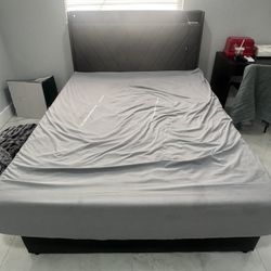 Full Size Bed