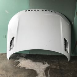 18-24 Range Rover Hood L560