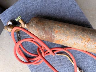 Acetylene Tank with Regulator and Hose