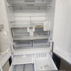 Unrefrijerador  Tres Puertas SamsuNG Tres Meses De Garantia  Se Yeba Adomisilio El Mismo Dia 