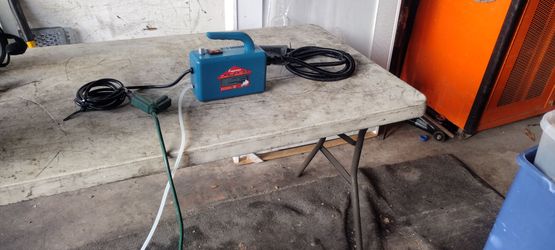 Good condition portable steam cleaner
