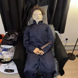 Mike Myers Full Body 