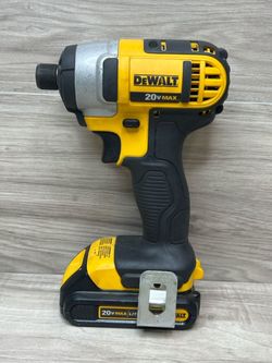 DeWalt 20V Max Cordless Impact Driver DCF885 with 1.5Ah Battery (PO1025961)