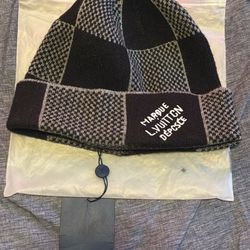 authentic Lv hat