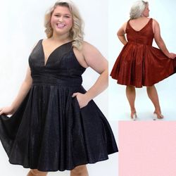 New With tags Metallic Shimmer With Pockets Short Formal Dress & Homecoming Dress $215