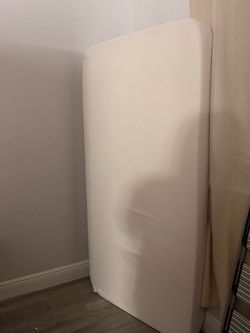 Twin mattress