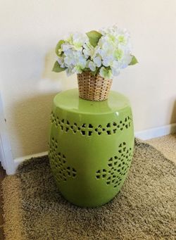 Pier 1 2024 garden stool