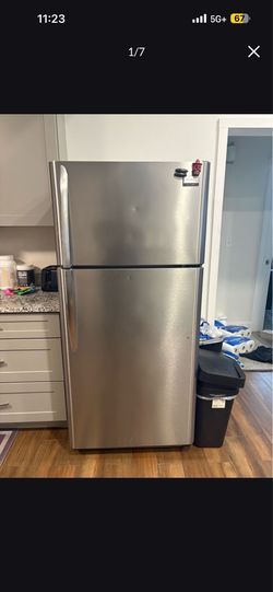 Refrigerator - please read description
