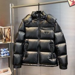 Prada Men’s Black Coat 2025 New 