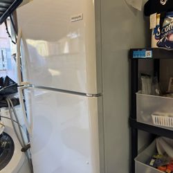 Refrigerator - LIKE NEW!!