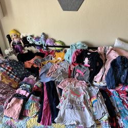 Girls clothes 4T Lot. 
