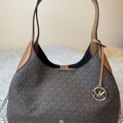 NEW Michael Kors Kelsey Large Pebbled