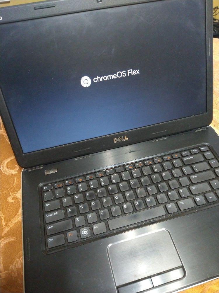 006 Dell Vostro 1540 Chrome Flex OS