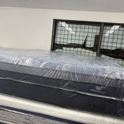 KING SIZE SERTA PERFECT SLEEPER PILLOW TOP MATTRESS & BOX SPRINGS BED SET