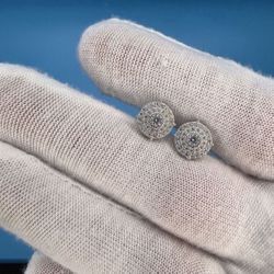 Moissanite 