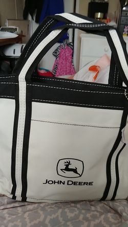 John Deere small bags.