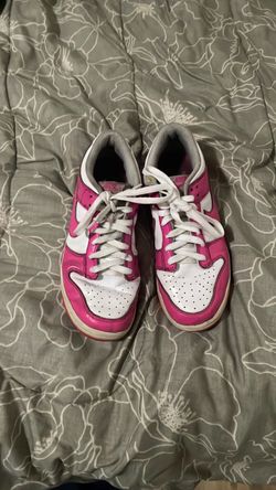 These are pink and white pandas they are size 7 in kids size