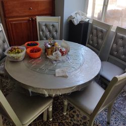 Elegant Kitchen Round Table With Glass In The Middle 