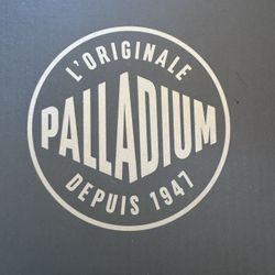 Palladium Women's Pallabase Leather Boot Size 7 White