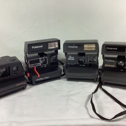 Polaroid Instant Cameras, 4 Styles