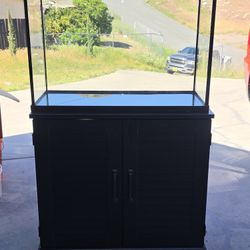 Large 40 Gallon Tank With Sturdy Black Cabinet Stand 