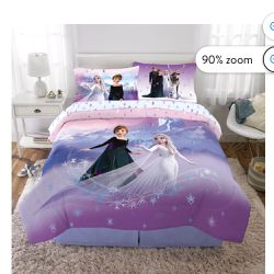 Frozen Elsa Comforter And Toy Chest 