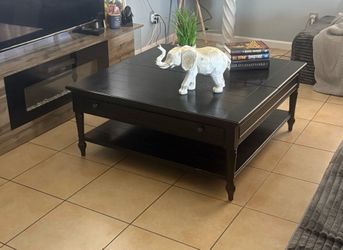 Coffee table for living room