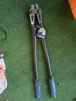 Bolt cutters 
