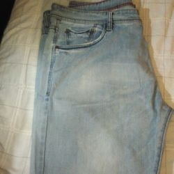 Men's Levis Size 42