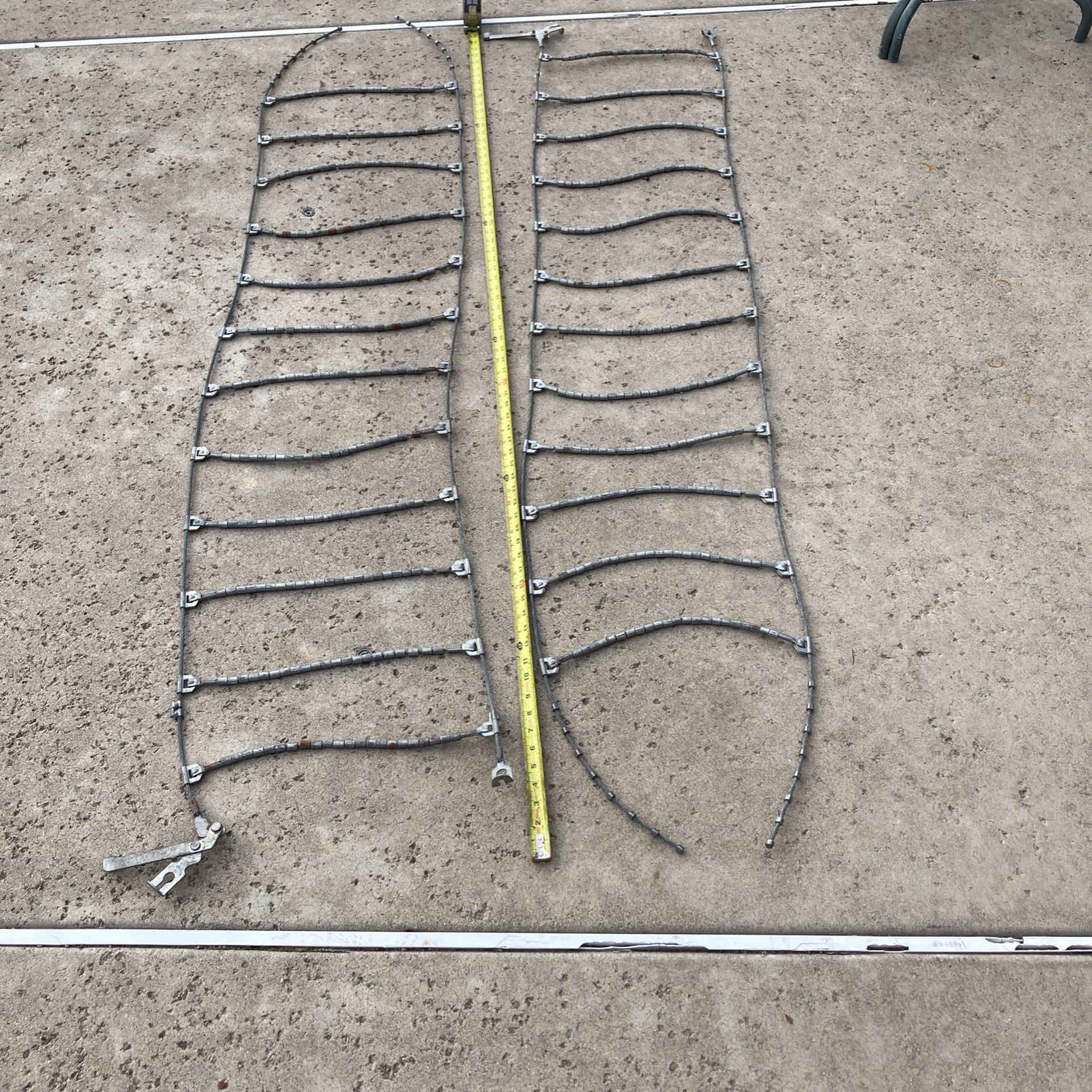 Adjustable Snow chains 6’ X 15.5” For Vehicles